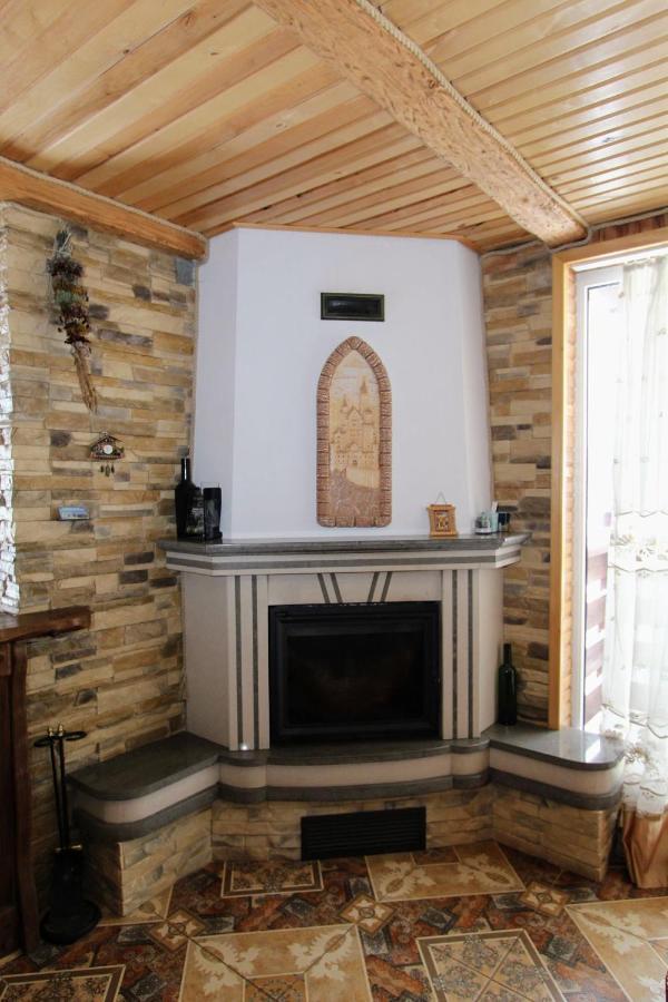 Cottage "Karpatske Shale" Yaremtche Extérieur photo